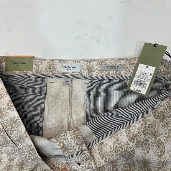NWT Goodfellow & Co Men’s Brown Pineapple Linden Short Size 40 Waist (2XL) - Picture 3 of 5